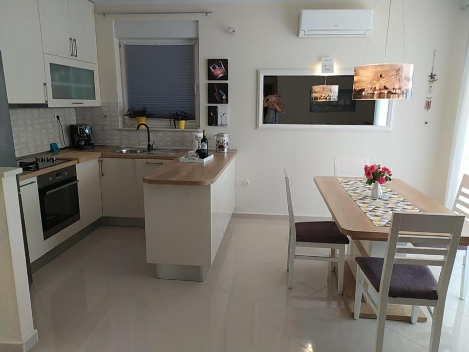 Apartman Pejic,Makarska,Veliko Brdo Eksteriør billede